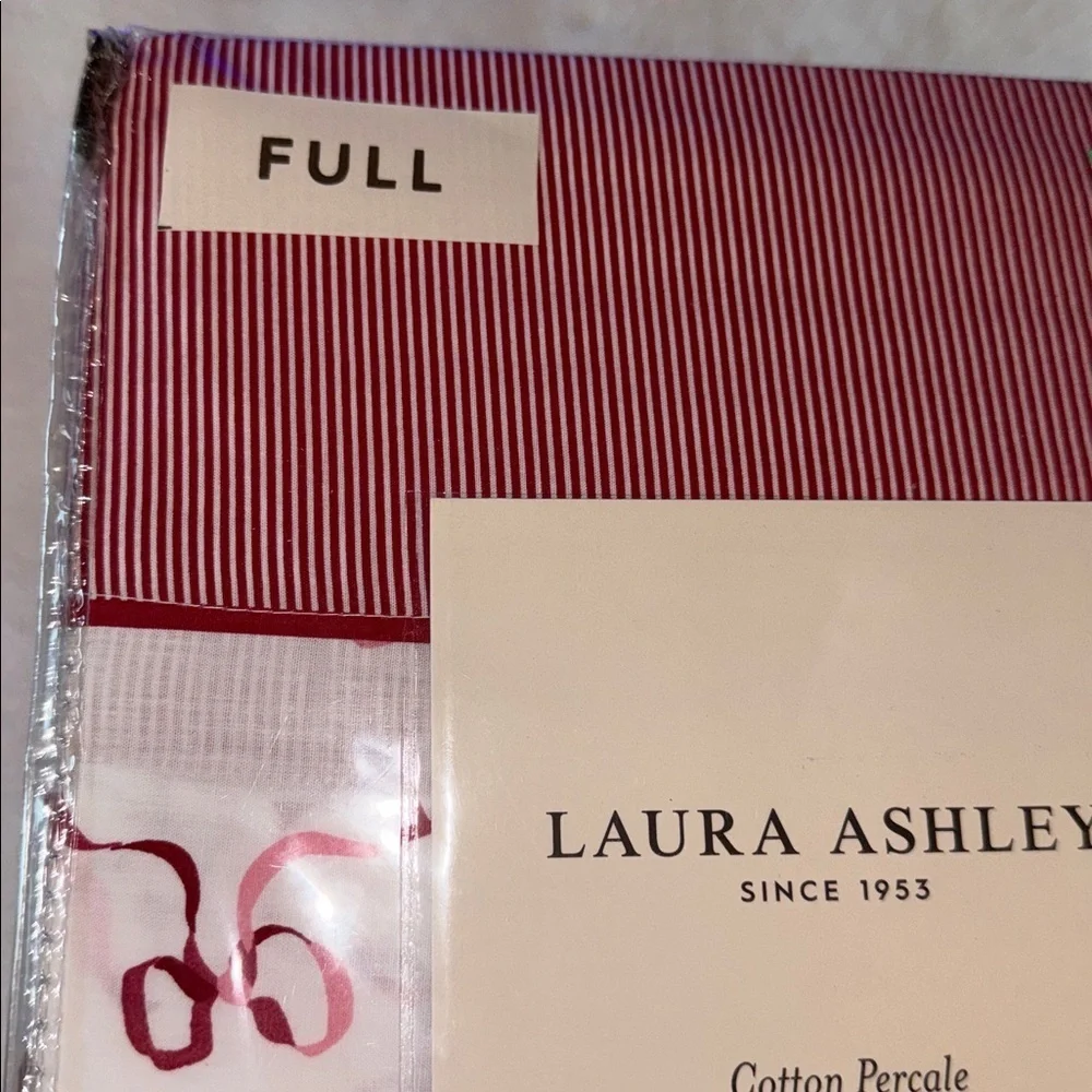 Laura Ashley Christmas Holiday Red Bow Ribbons Sheet Set - Full